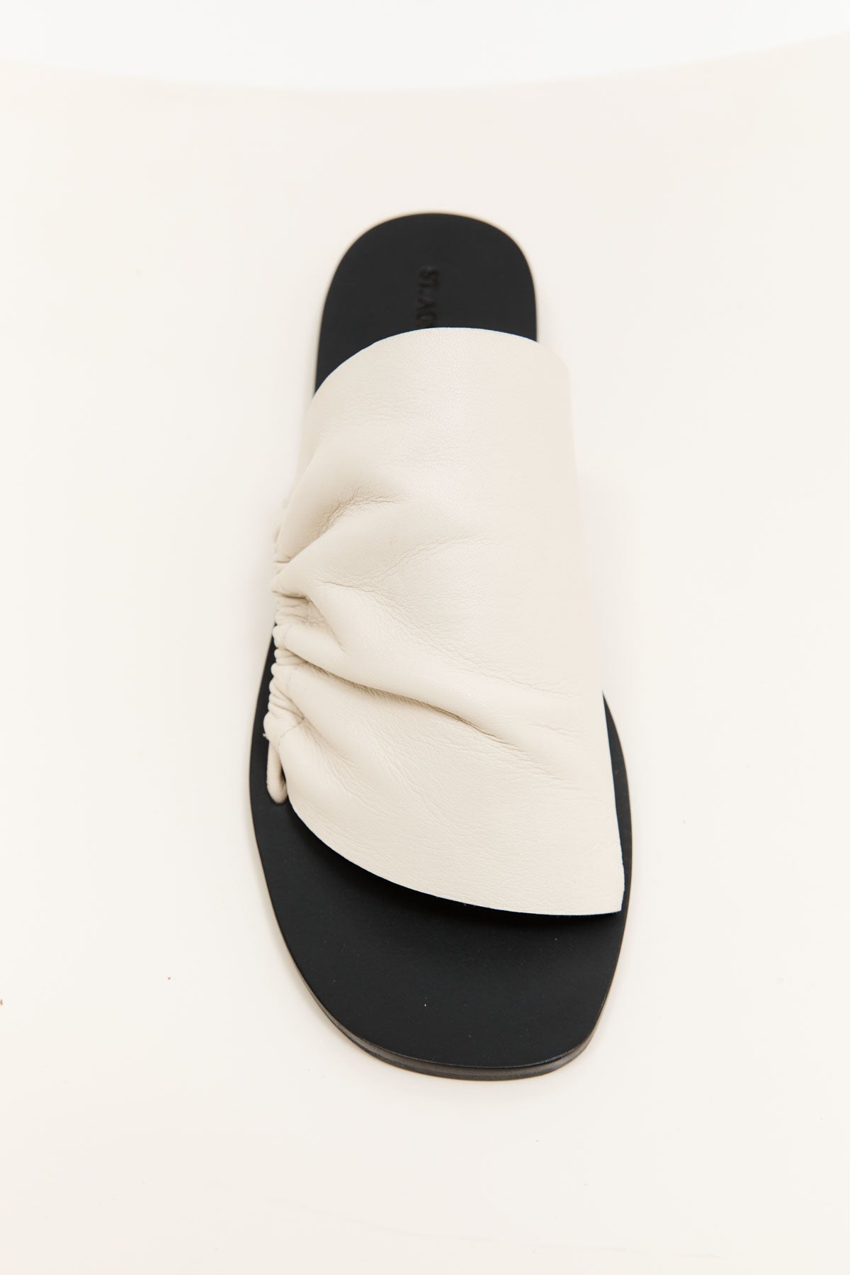 Gathered Slides 皺褶小羊皮涼鞋 （Tofu）