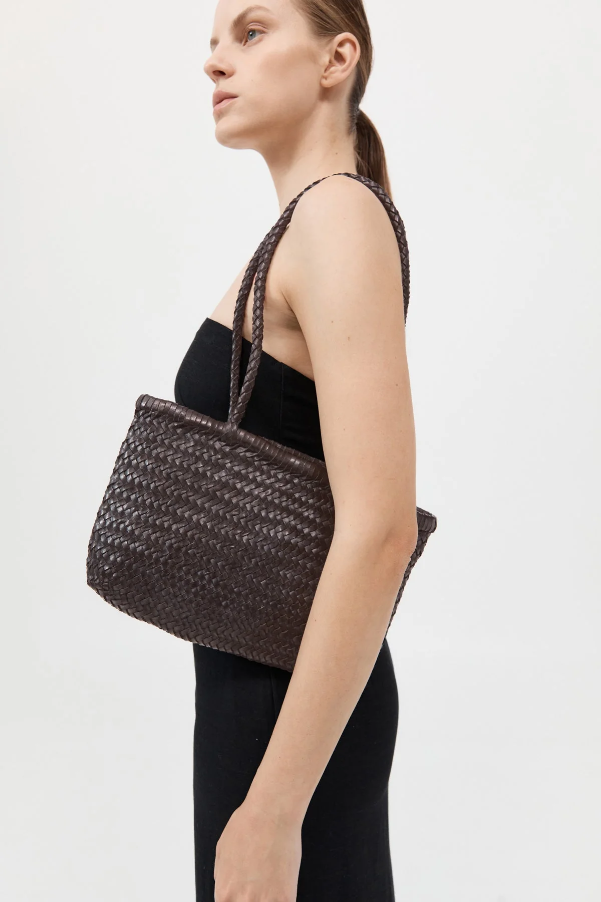 Petit Bagu - 經典手工編織包 （咖色）