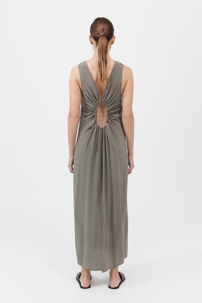 Drawstring Silk Dress 背面設計真絲洋裝 - 橄欖色