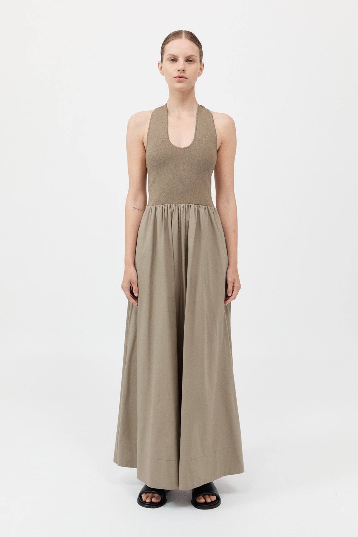 Plunge Neck Dress 低領連身裙