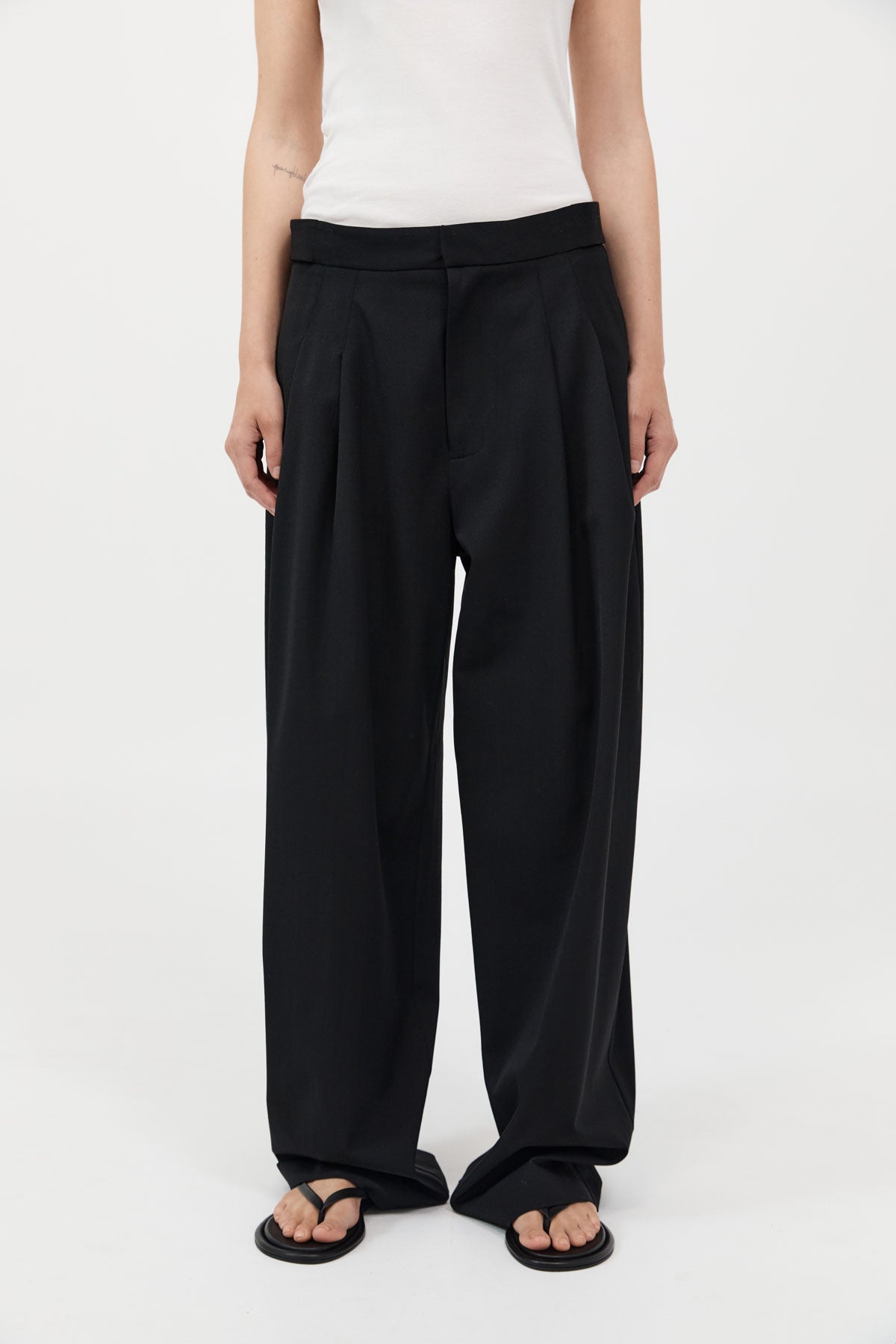 Adjustable Pants 可調節經典長褲