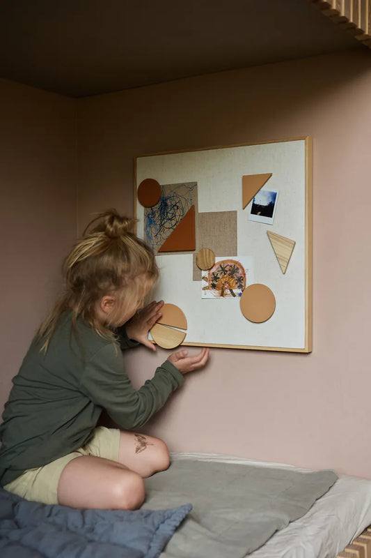 Noticeboard 藝術家的佈告欄