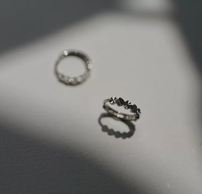 10k Milan Earrings (White Gold)