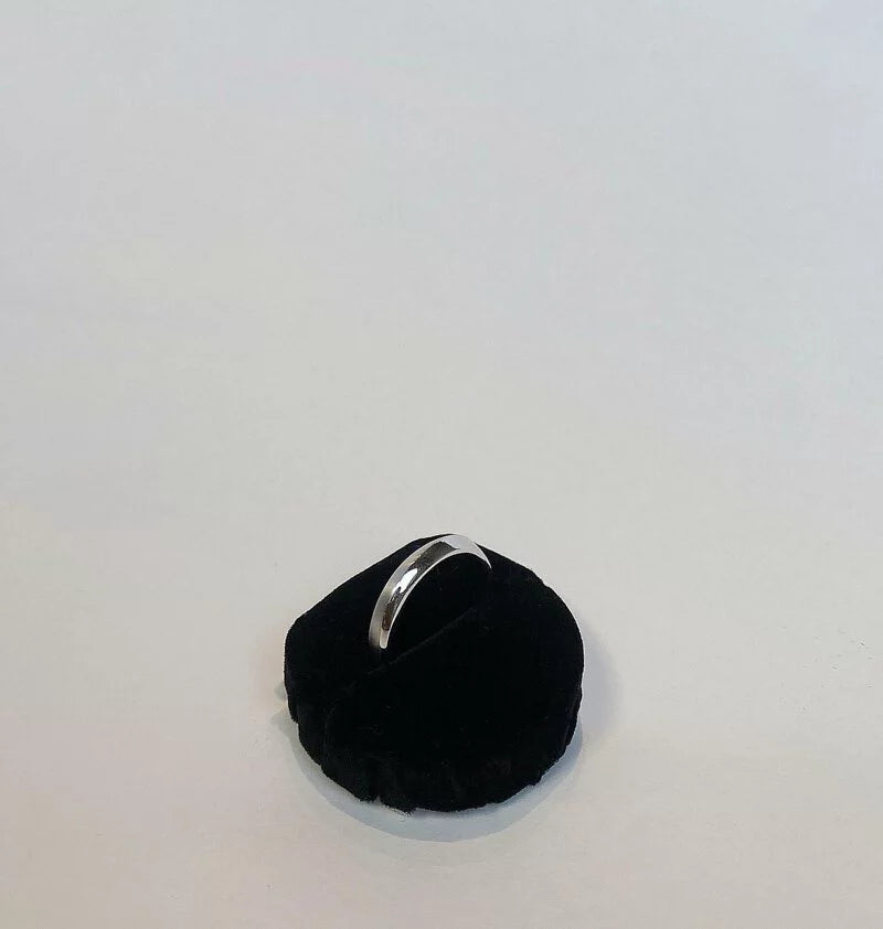 Round Ring (Platinum)